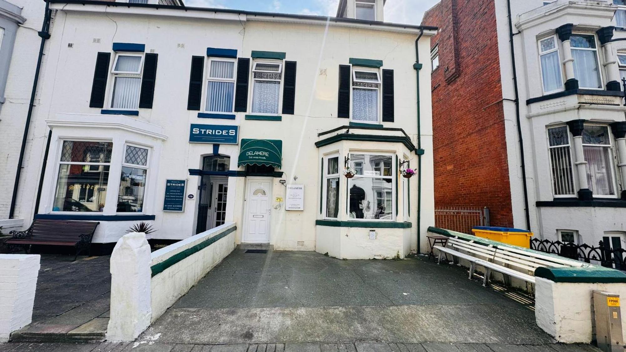 Delamere Hotel — Photos 2